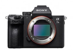 最新爆料索尼a7m,颠覆摄影新纪元，全画幅微单的革新之作