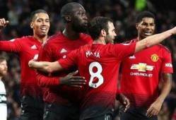 英超信息爆料最新消息,转会风云再起，豪门争锋暗潮涌动